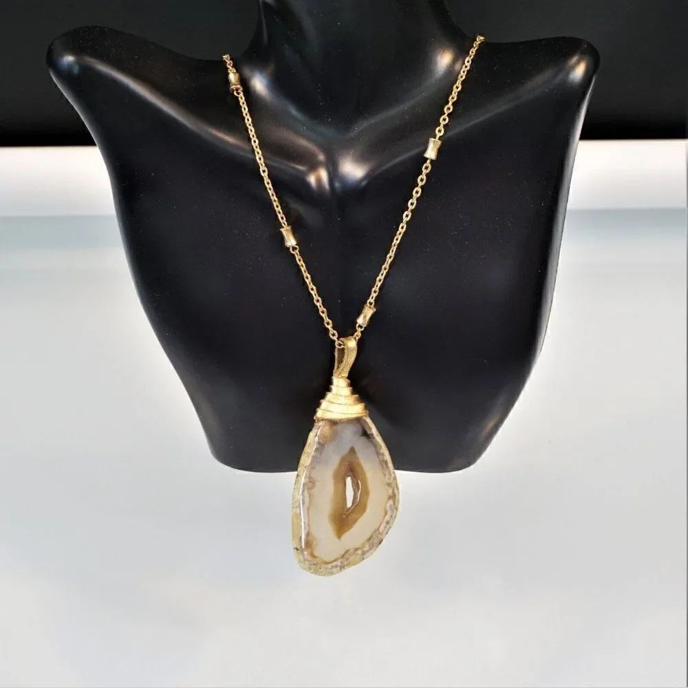 Natural Tan Agate Stone Slice Polished Geode Pendant Gold Tone Chain Necklace